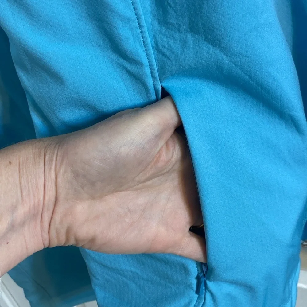 L.L. Bean Light Blue Nylon Hiking Running Jacket Womens Size Medium Fall Outdoor - Picture 8 of 10